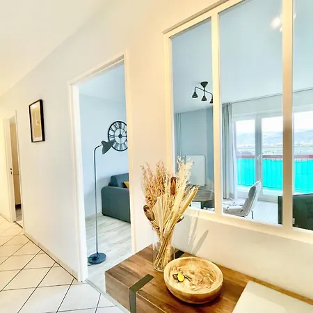 Apartment Family Getaway In With Balcony Colmar