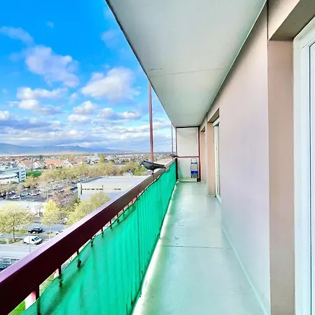 Apartment Family Getaway In With Balcony Colmar