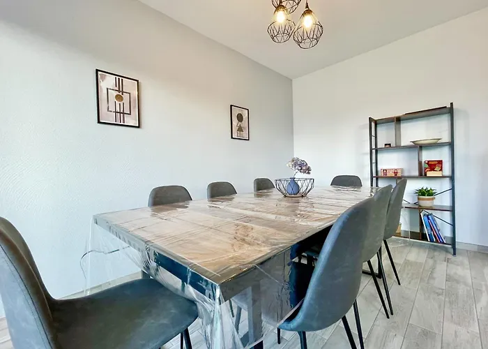 Family Getaway In With Balcony