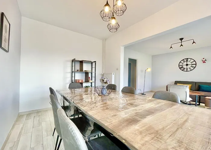 Apartamento Family Getaway In With Balcony Colmar