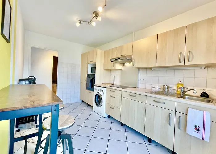 Family Getaway In With Balcony *