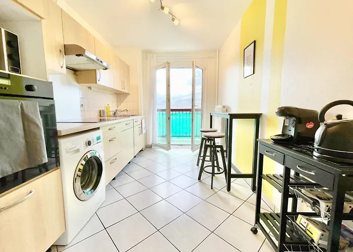 Family Getaway In With Balcony Appartamento Colmar