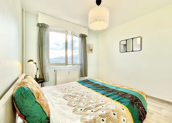 Family Getaway In With Balcony Apartamento *