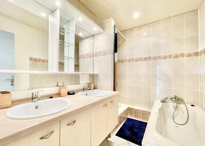 Family Getaway In With Balcony